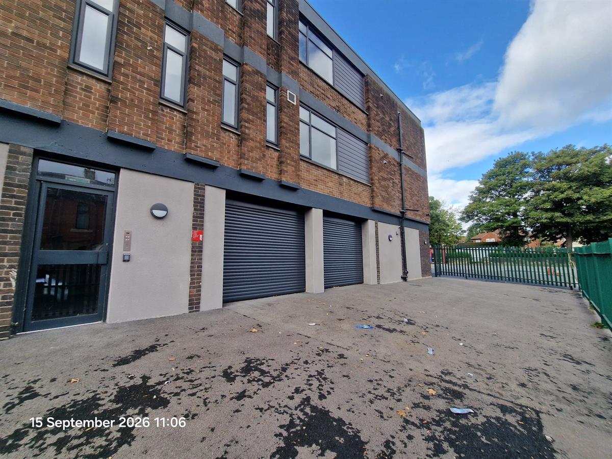 Photo of Huddersfield Road, Dewsbury