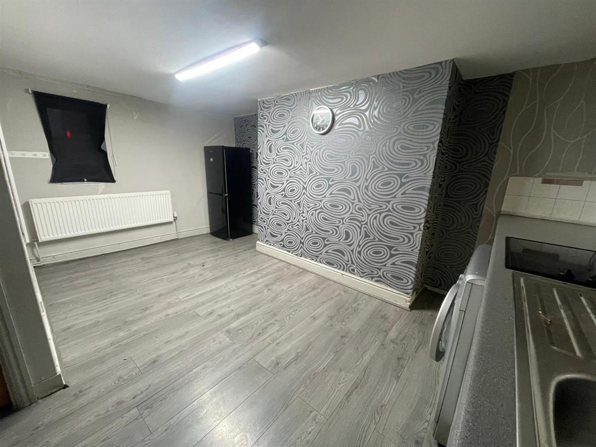 Photo of Woodview Grove, Holbeck, Leeds