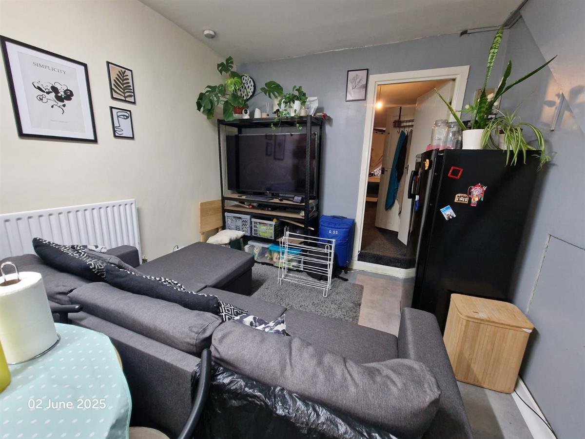 Photo of Flat 1,  Kirkstall Road, Leeds
