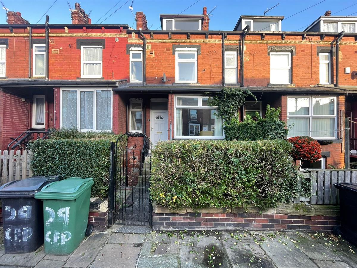 Photo of Cross Flatts Parade, Leeds