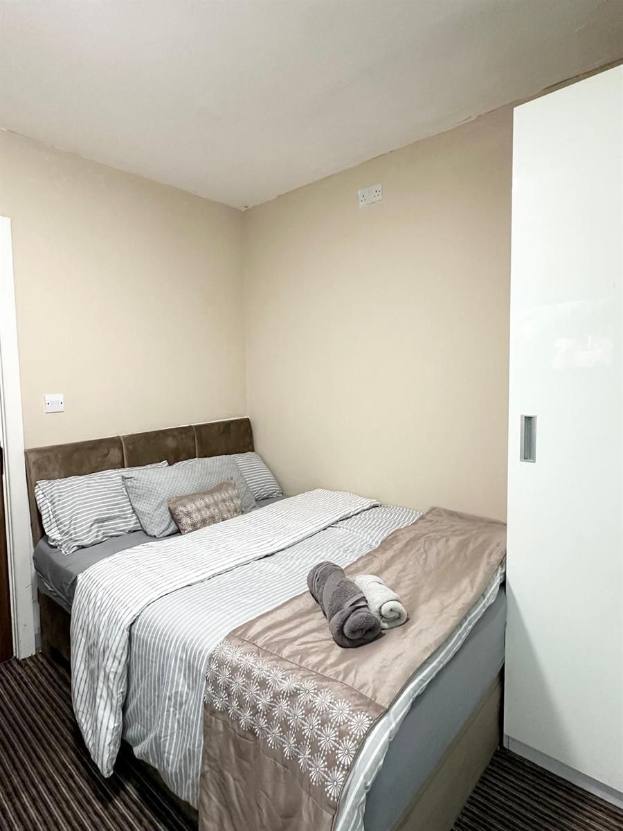 Photo of Sunbridge Halls,  Sunbridge Road, Bradford